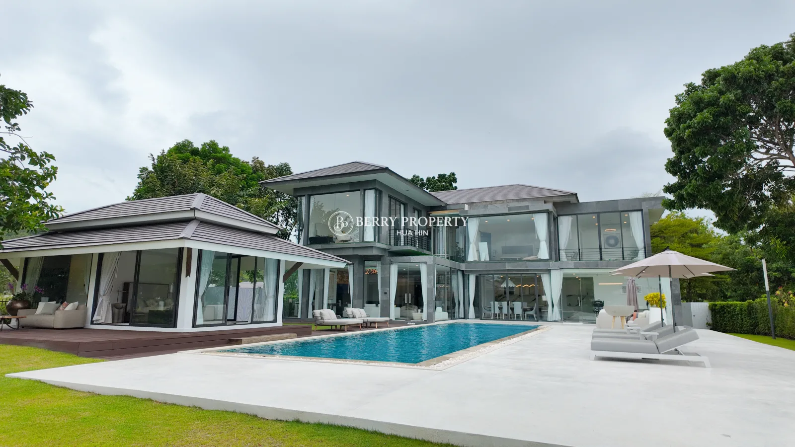 PALM HILLS GOLF COURSE - HUAHIN