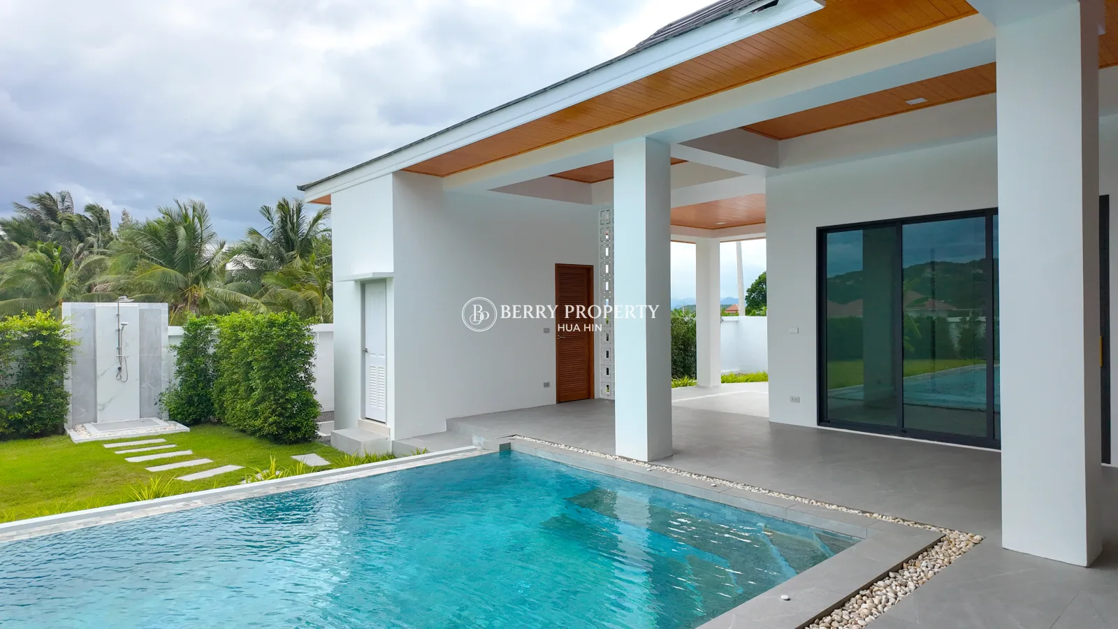 STAND ALONE PRIVATE POOL VILLA FOR SALE - 2