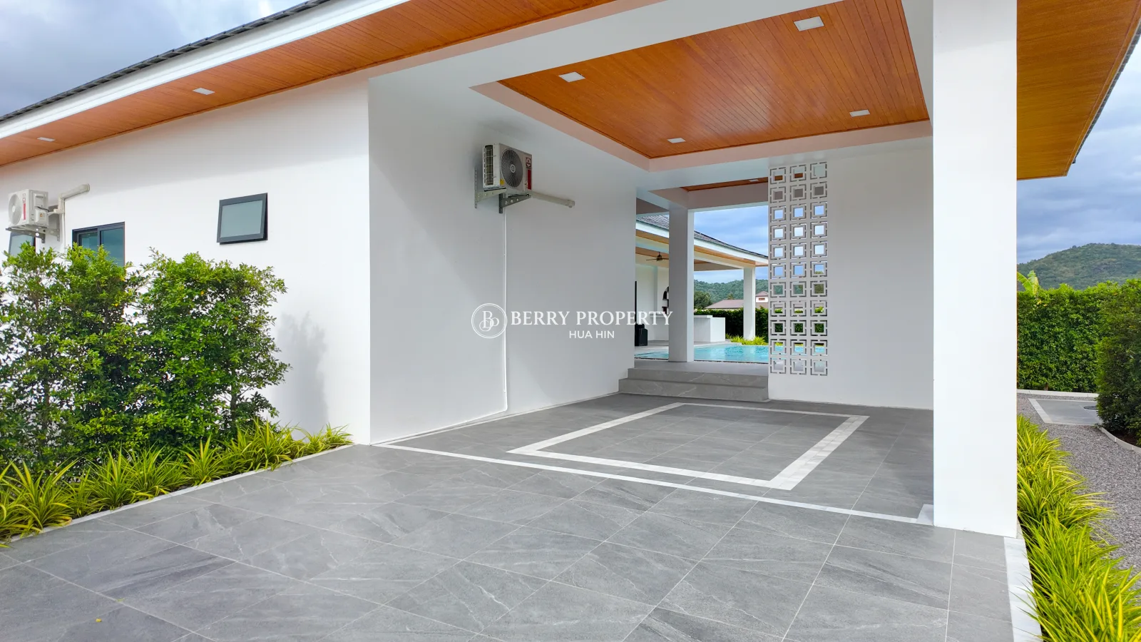 STAND ALONE PRIVATE POOL VILLA FOR SALE - 3