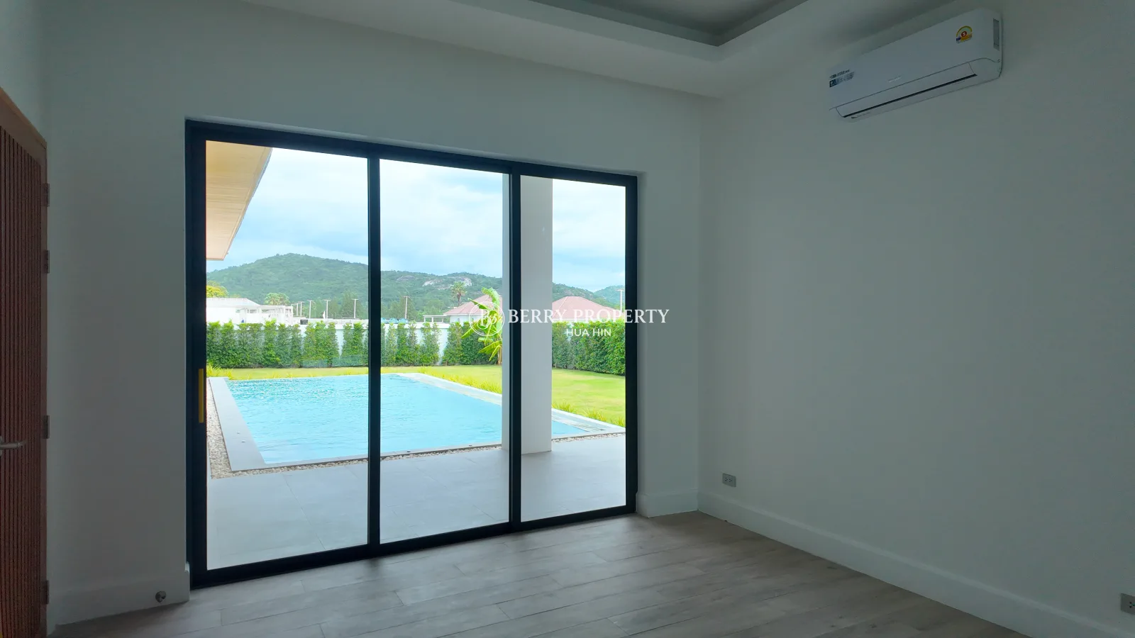 STAND ALONE PRIVATE POOL VILLA FOR SALE - 13