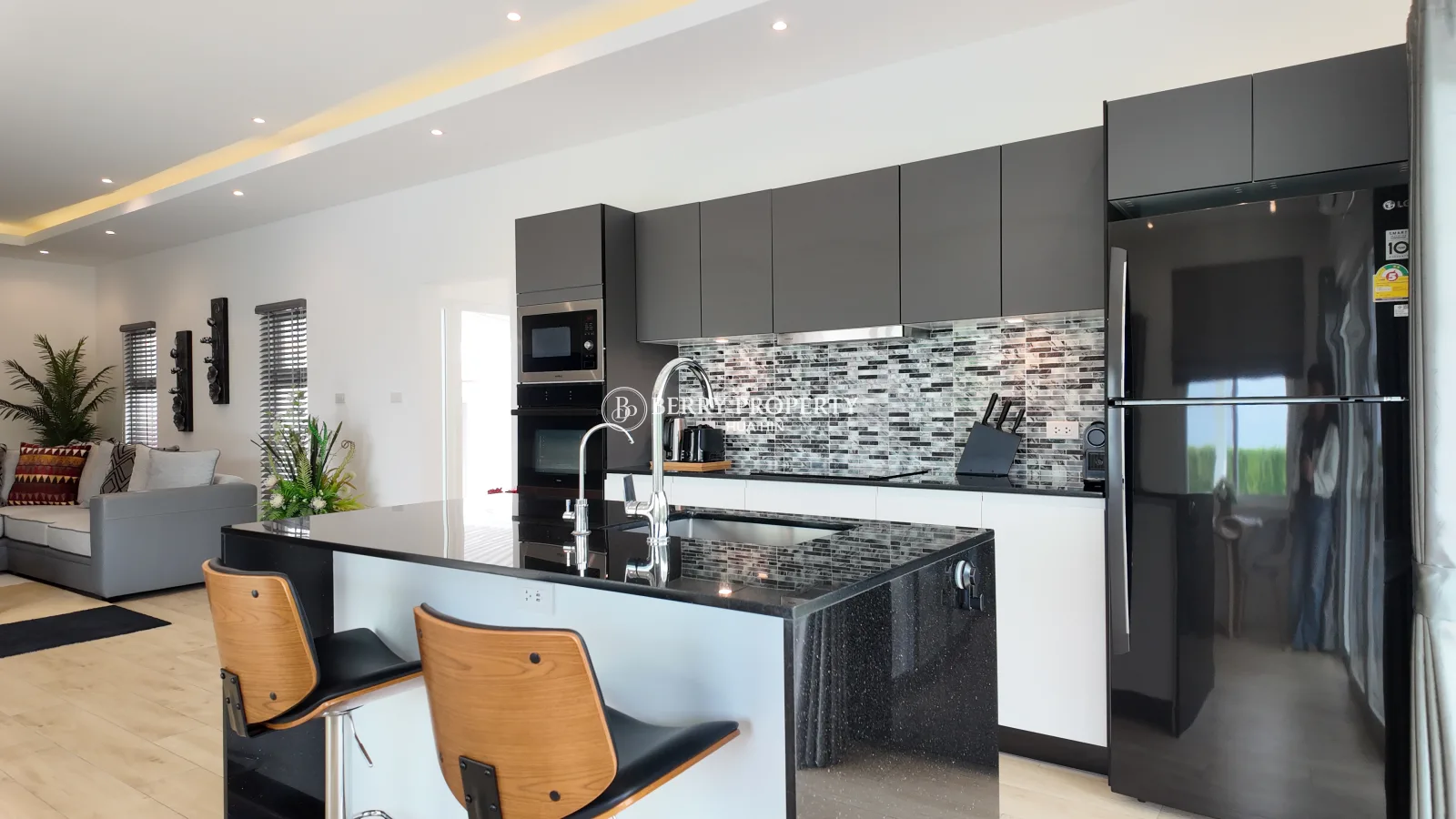MALI PROJECT HUA HIN SOI 112 - 14