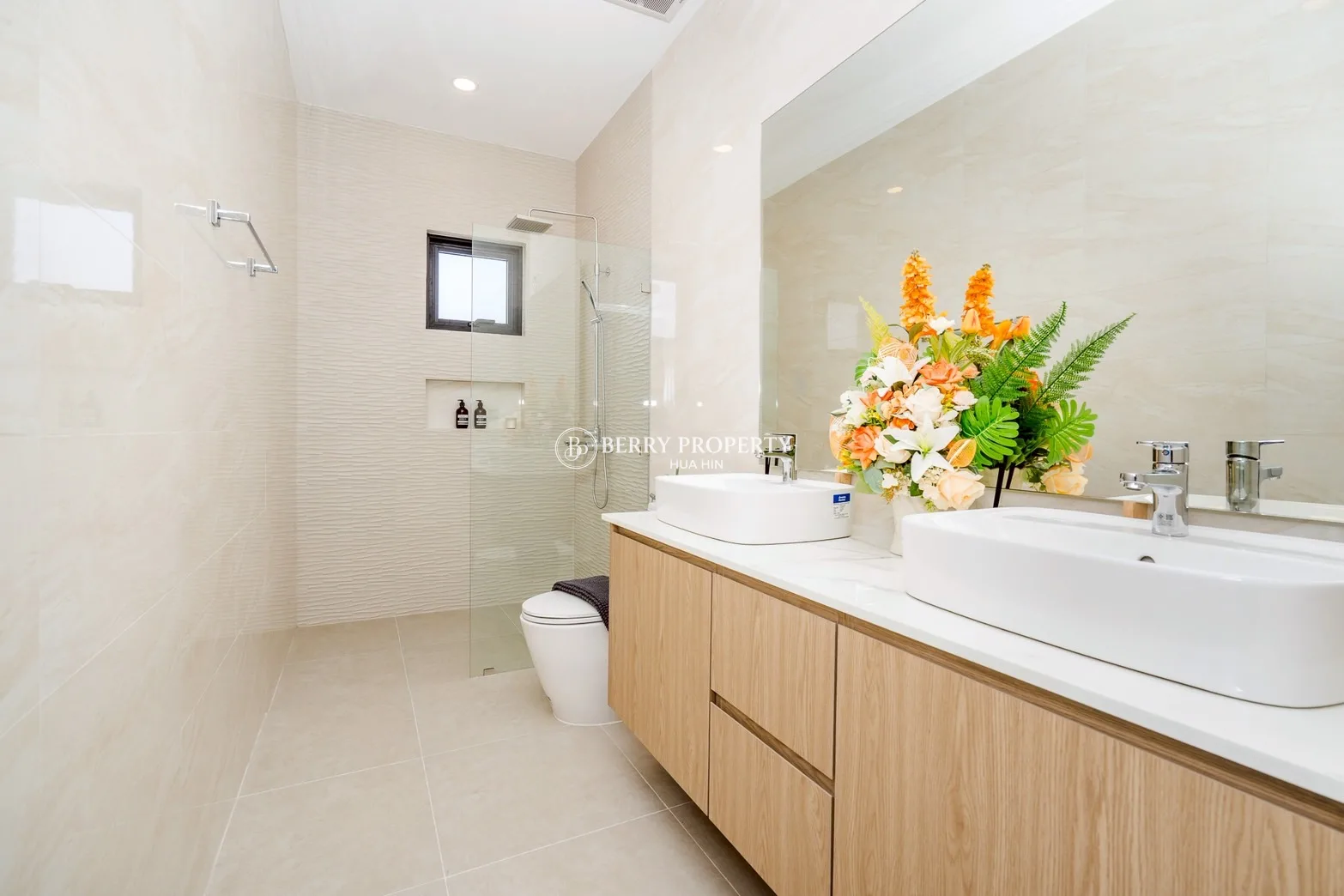 LUXURY POOL VILLA IN HUA HIN (SOI 112) - 2