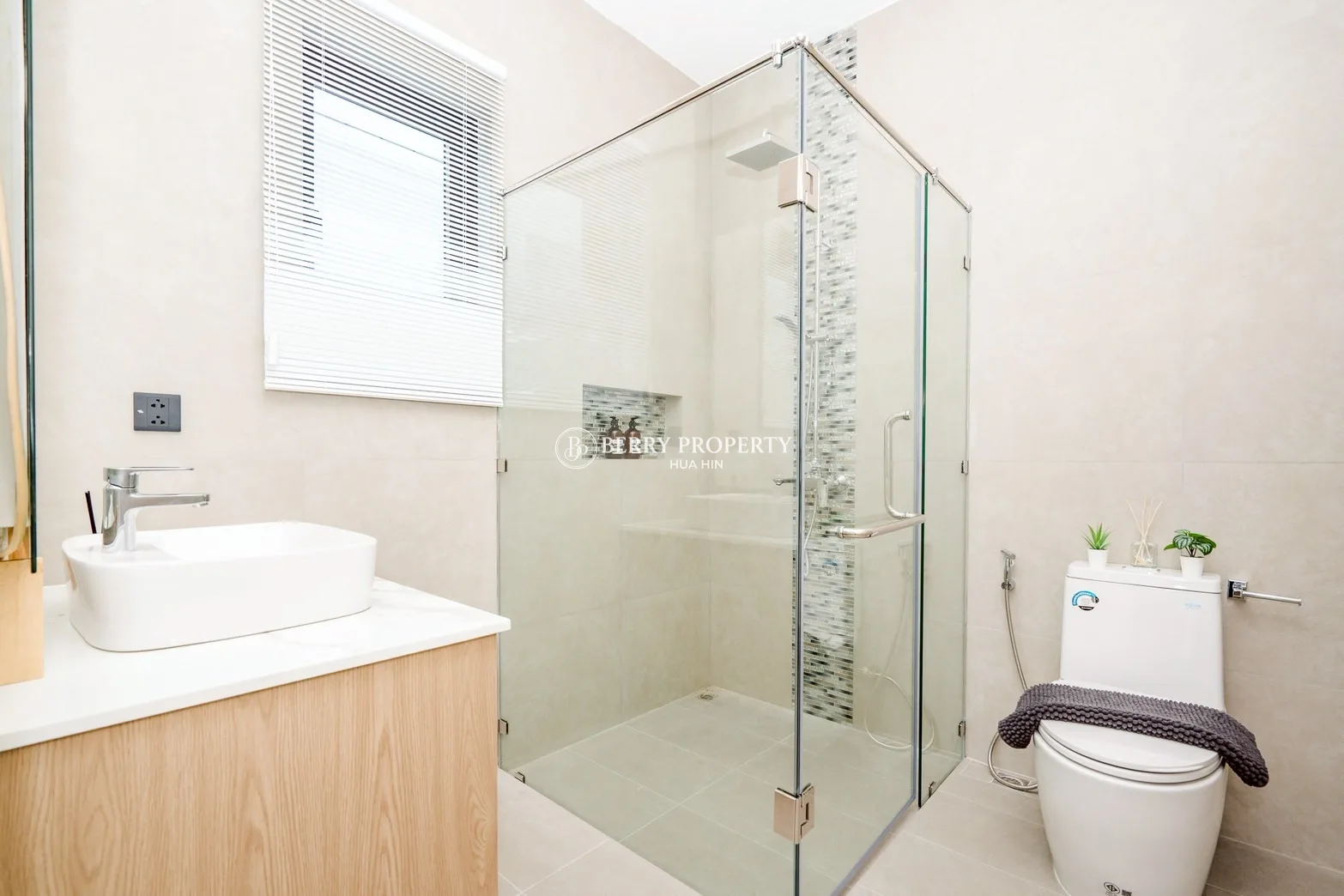 LUXURY POOL VILLA IN HUA HIN (SOI 112) - 5