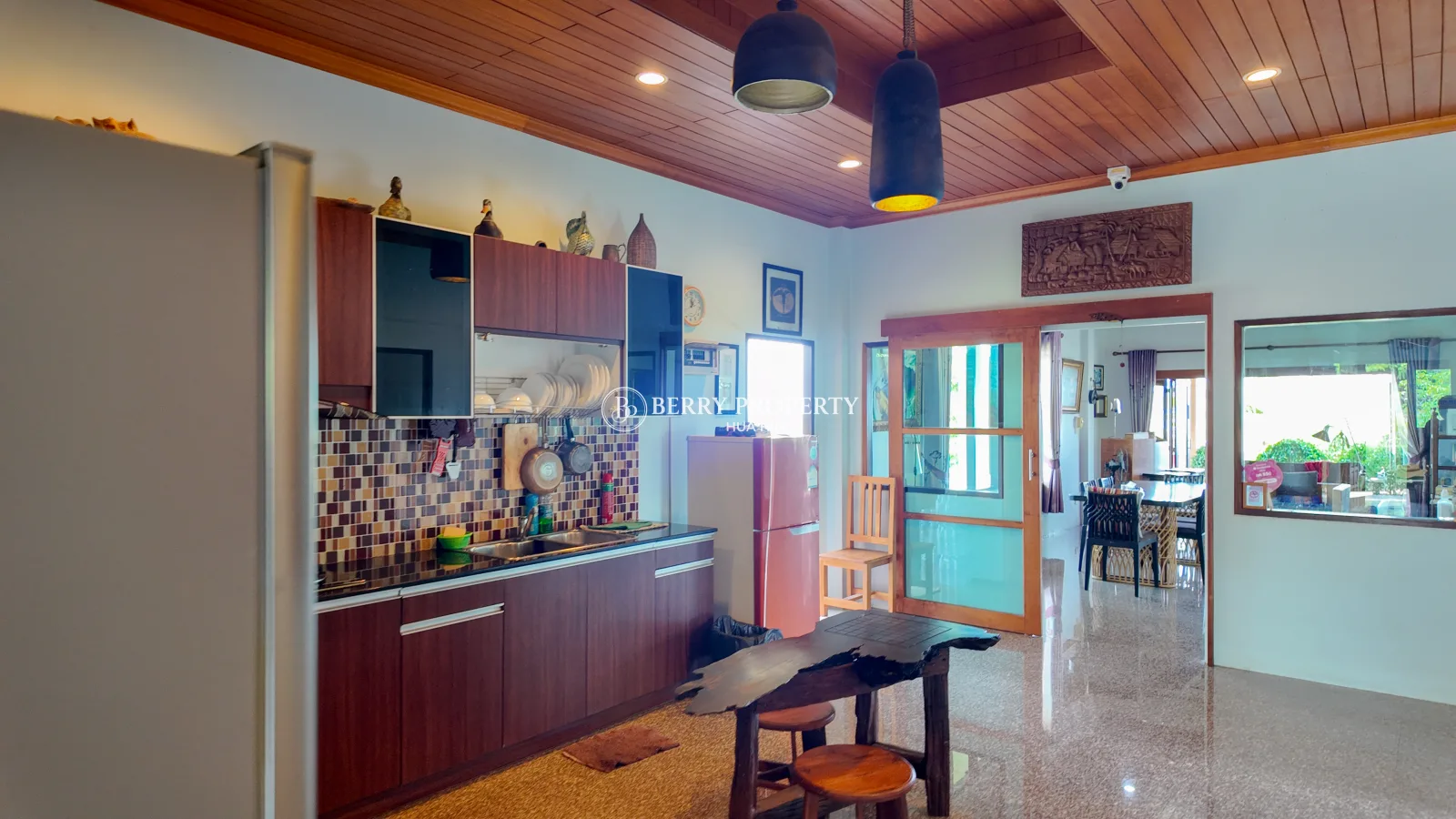 BEACHFRONT PARADISE HOME - 6