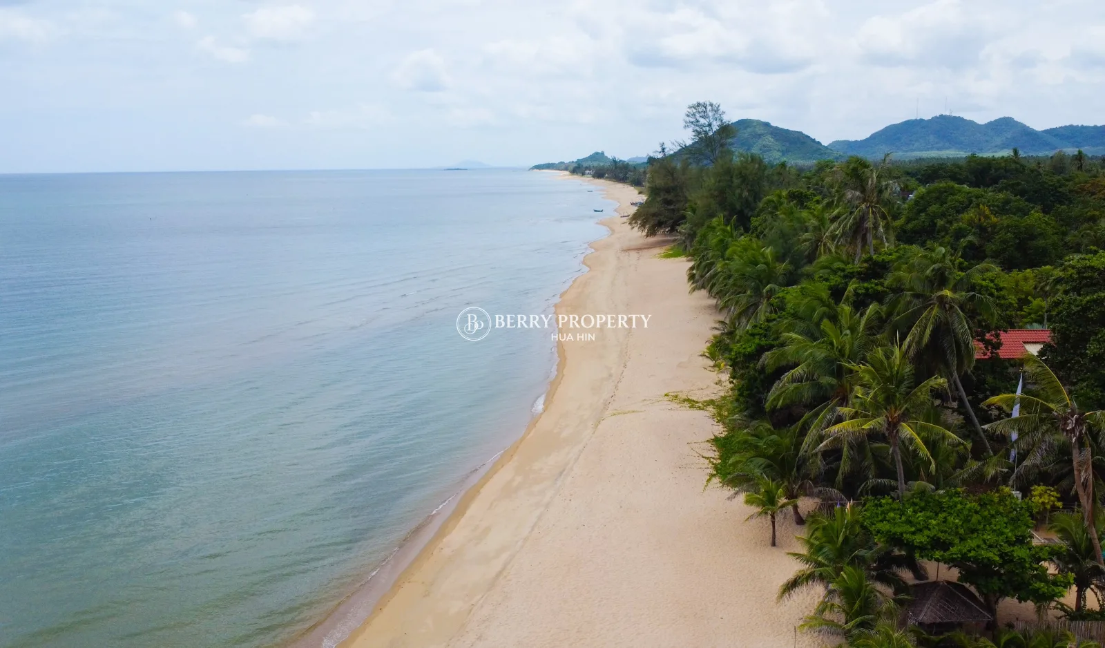 BEACHFRONT PARADISE HOME - 14